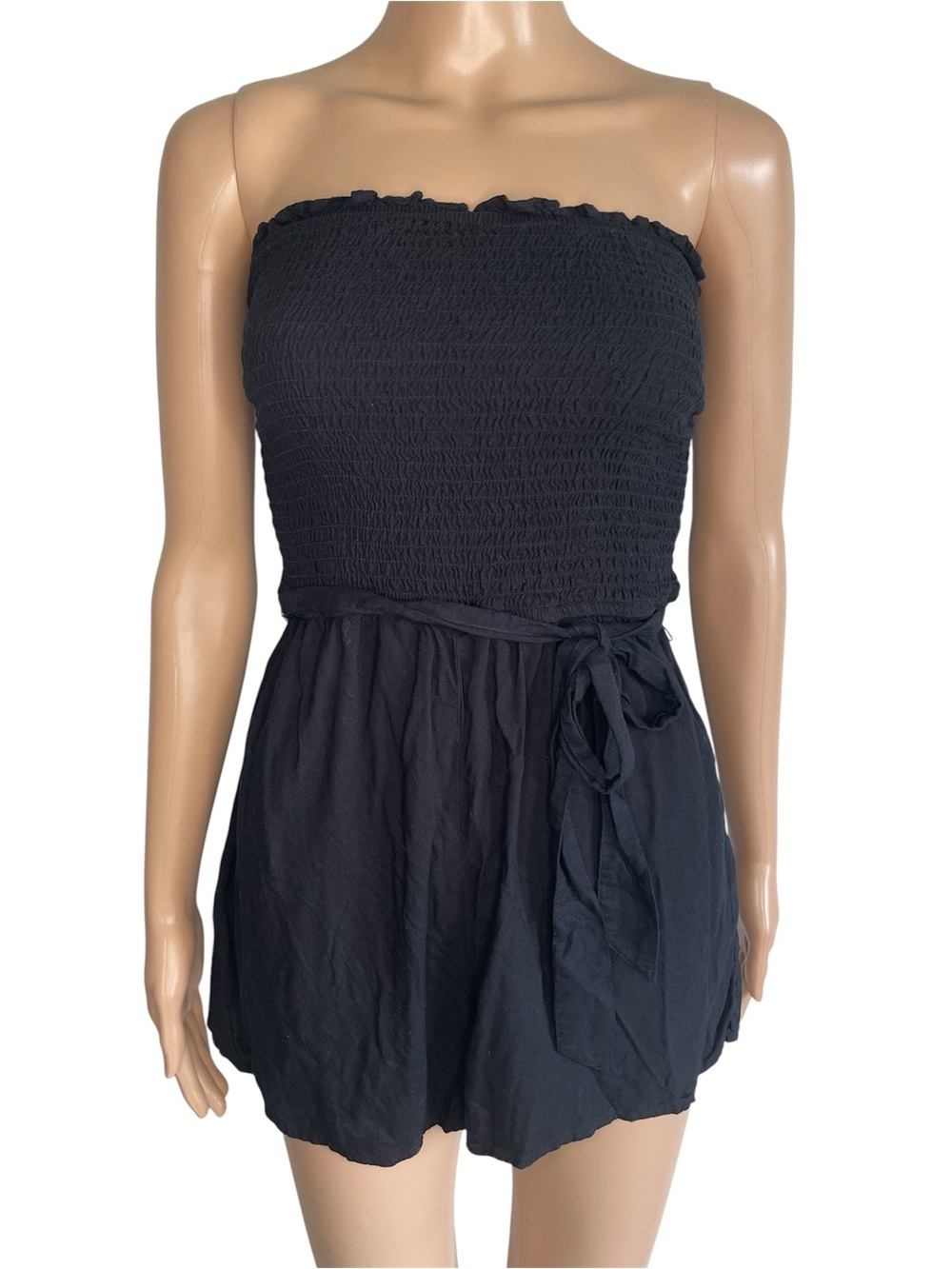 Abercrombie & Fitch Solid Black Strapless Smocked Pull On Romper w/ Tie Belt